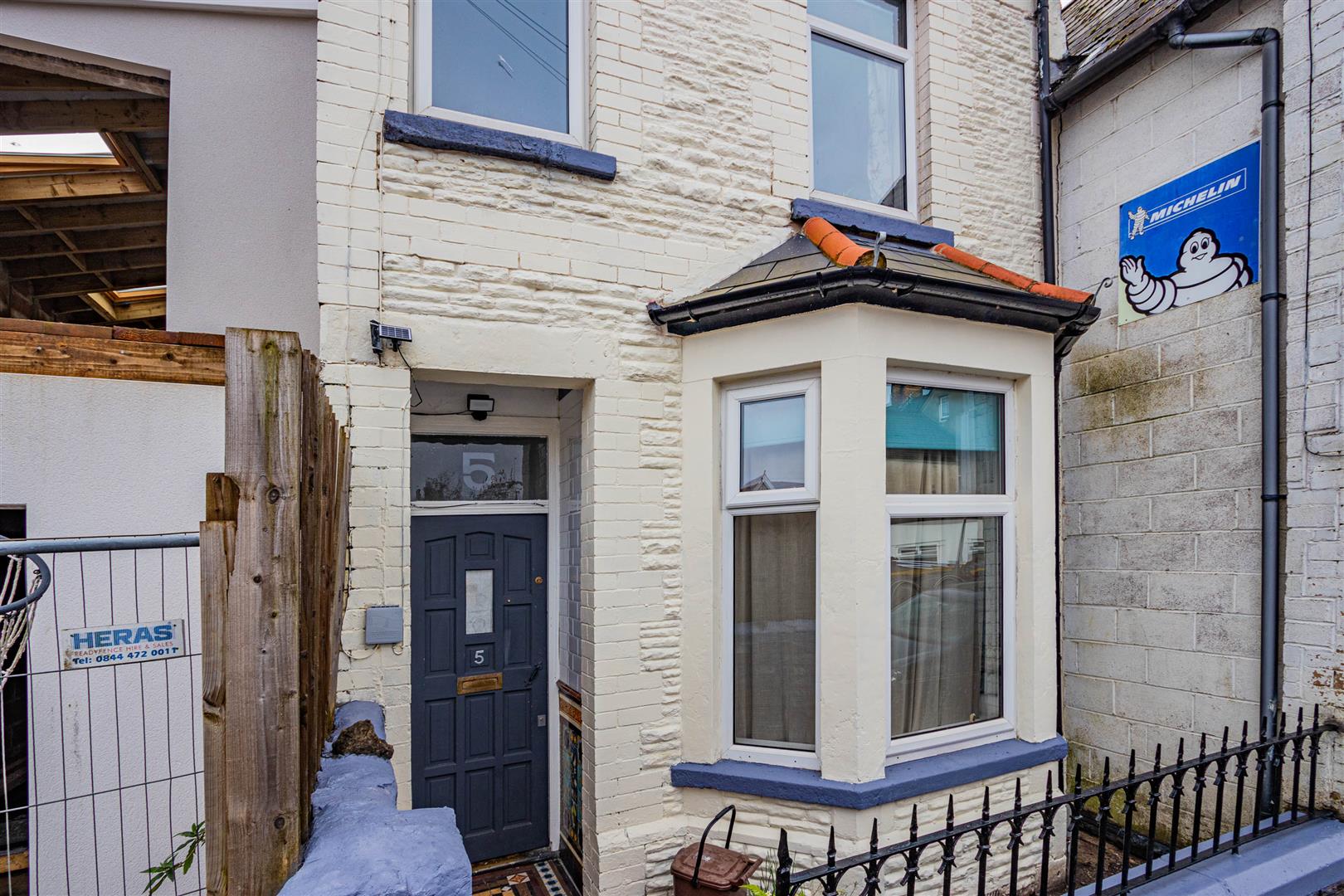 DALCROSS STREET, ROATH, CARDIFF Jeffrey Ross Estate Agents